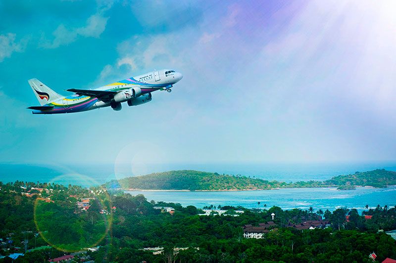 un avión toma vuelo en un viaje