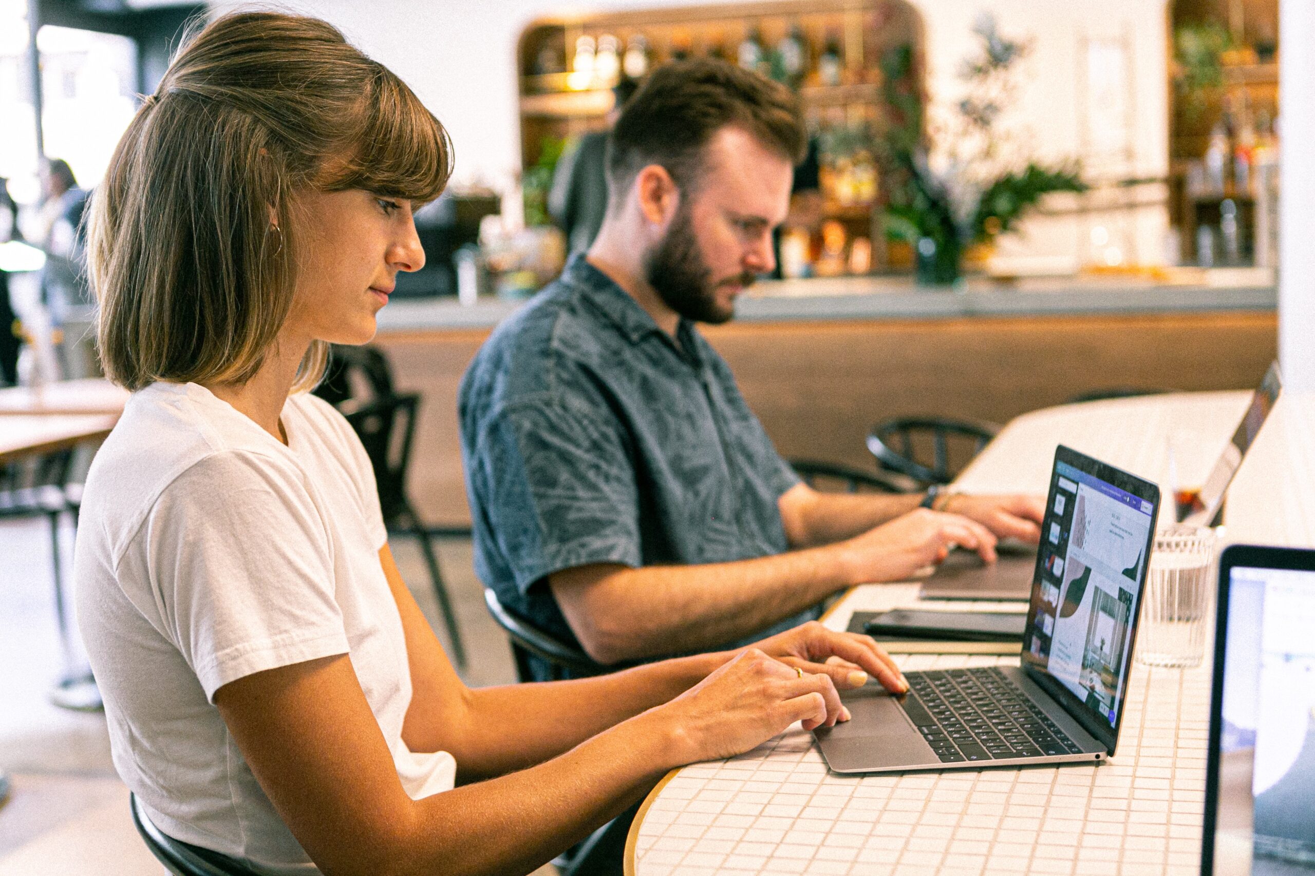 trabajar en equipo en medios digitales